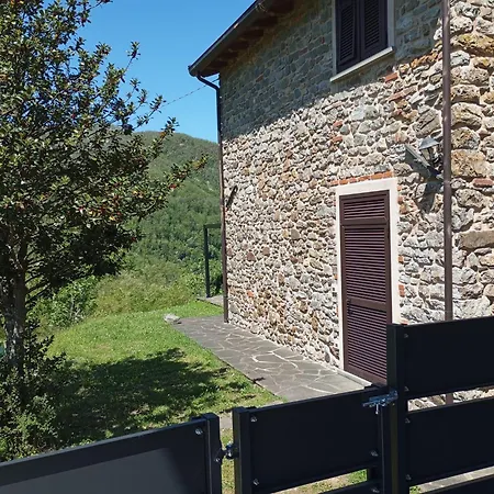 Ca Giacomo Holiday home Tresana